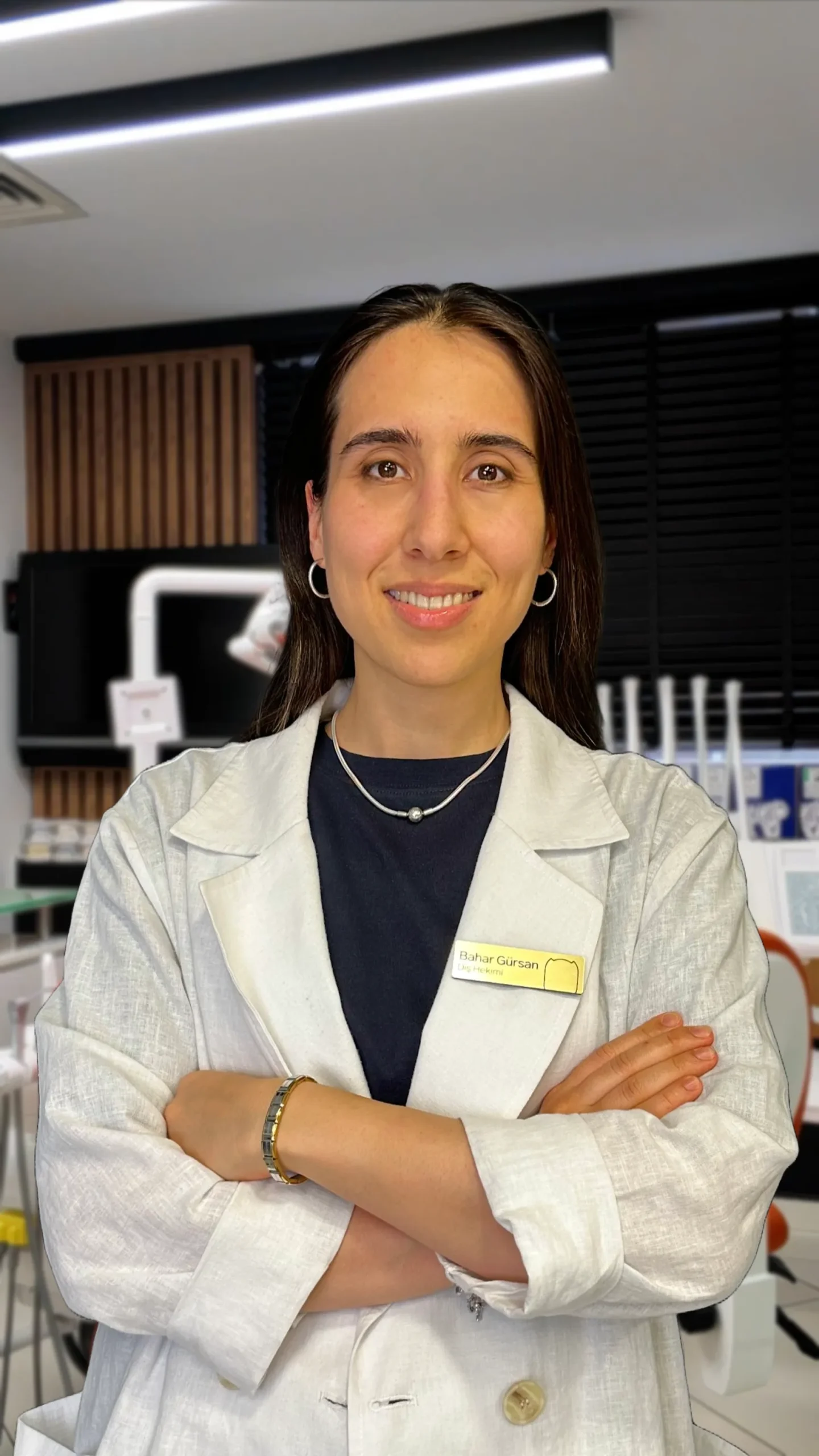 Bahar Gürsan - Diş Hekimi